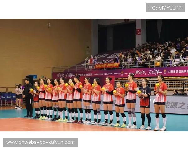 女排队伍推进快速反击训练，攻防节奏更紧凑